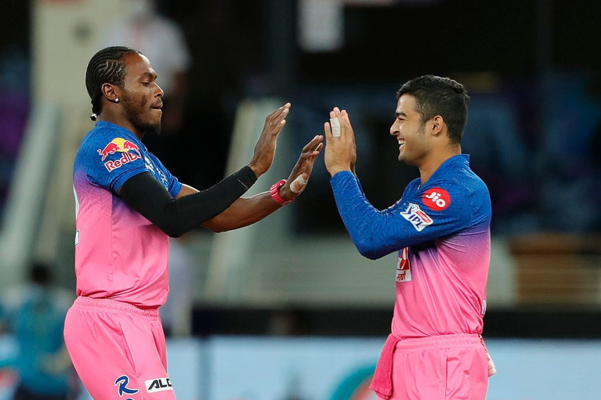 VIDEO | Jofra 'Superstar' Archer performs Bihu dance with Parag after making Shaw dance to his tunes